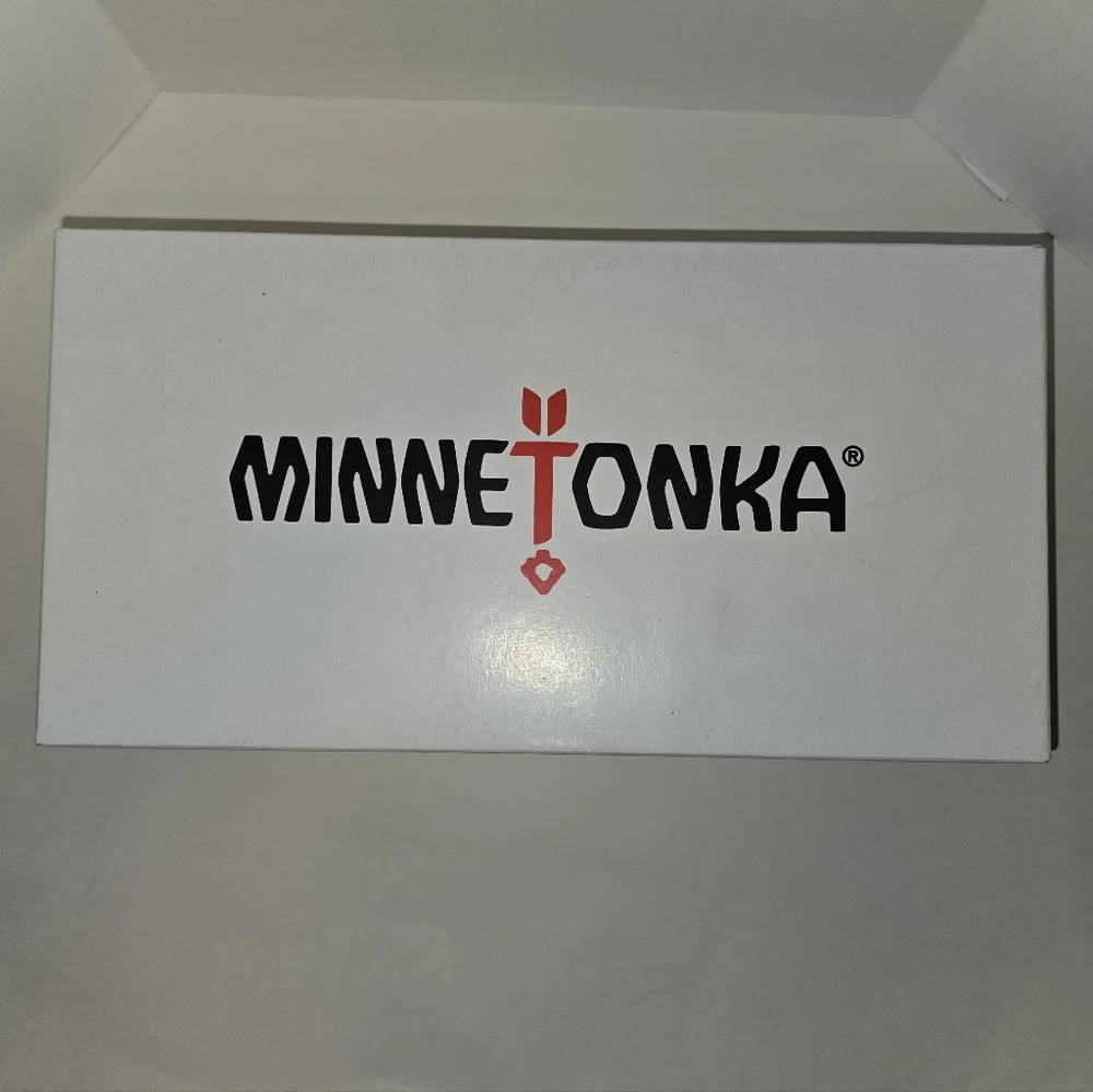 MINNETONKA Sandals - Picture 6 of 6